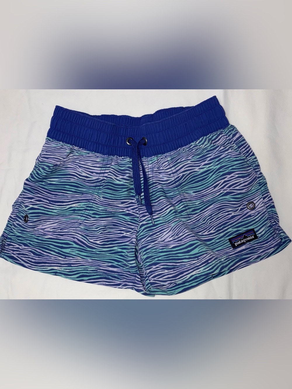 Patagonia girls nylon shorts w/drawstring waist and front pockets sz S EUC
